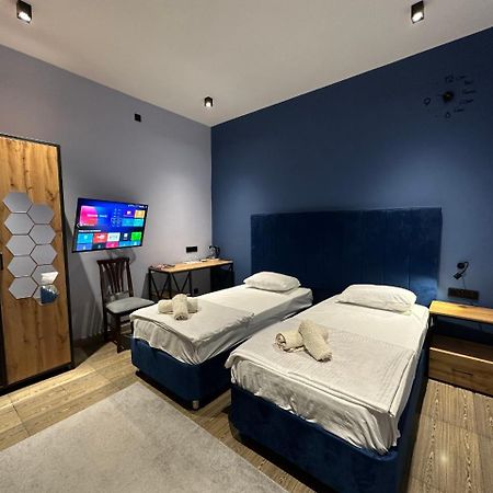 "Orom" Guests House Hotel Ташкент Екстериор снимка