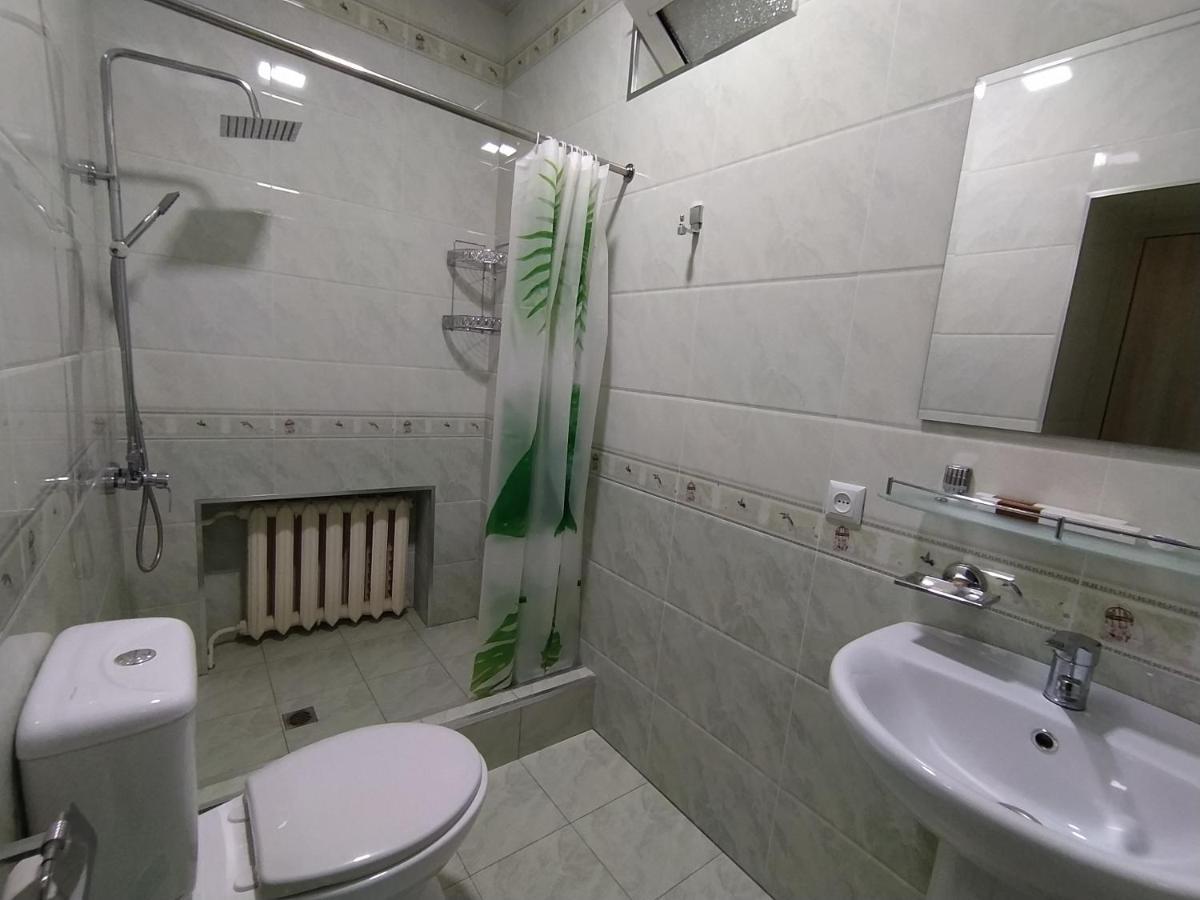 "Orom" Guests House Hotel Ташкент Екстериор снимка